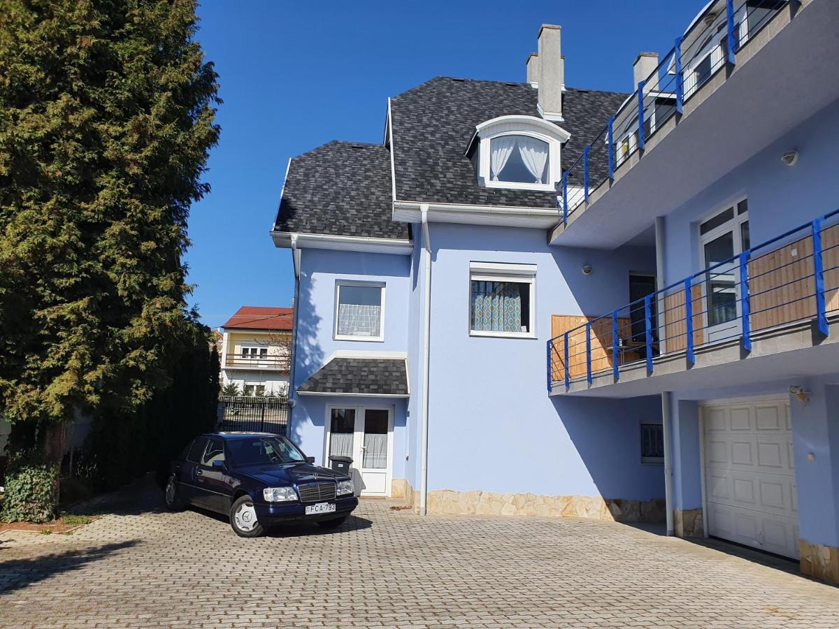 Laguna Apartmanház Hévíz Esterno foto