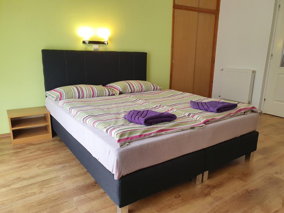 Laguna Apartmanház Hévíz Esterno foto