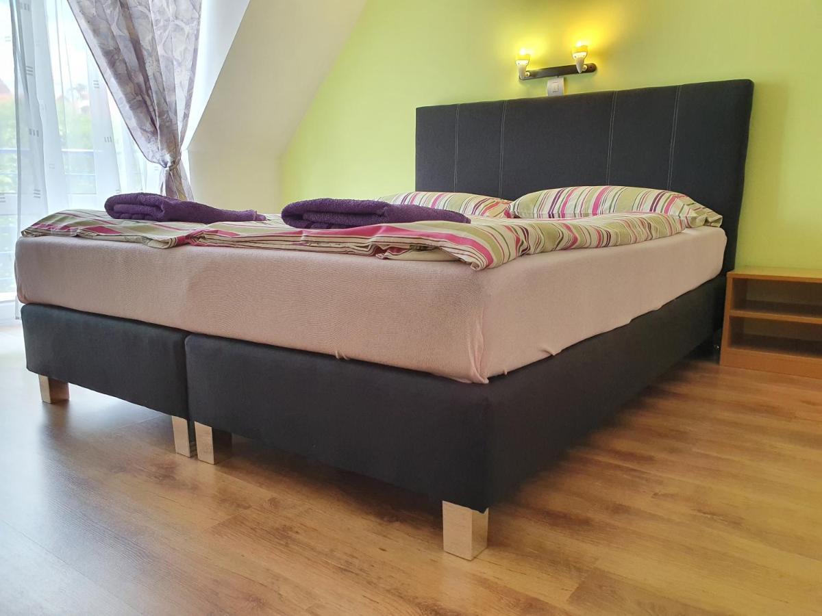 Laguna Apartmanház Hévíz Esterno foto