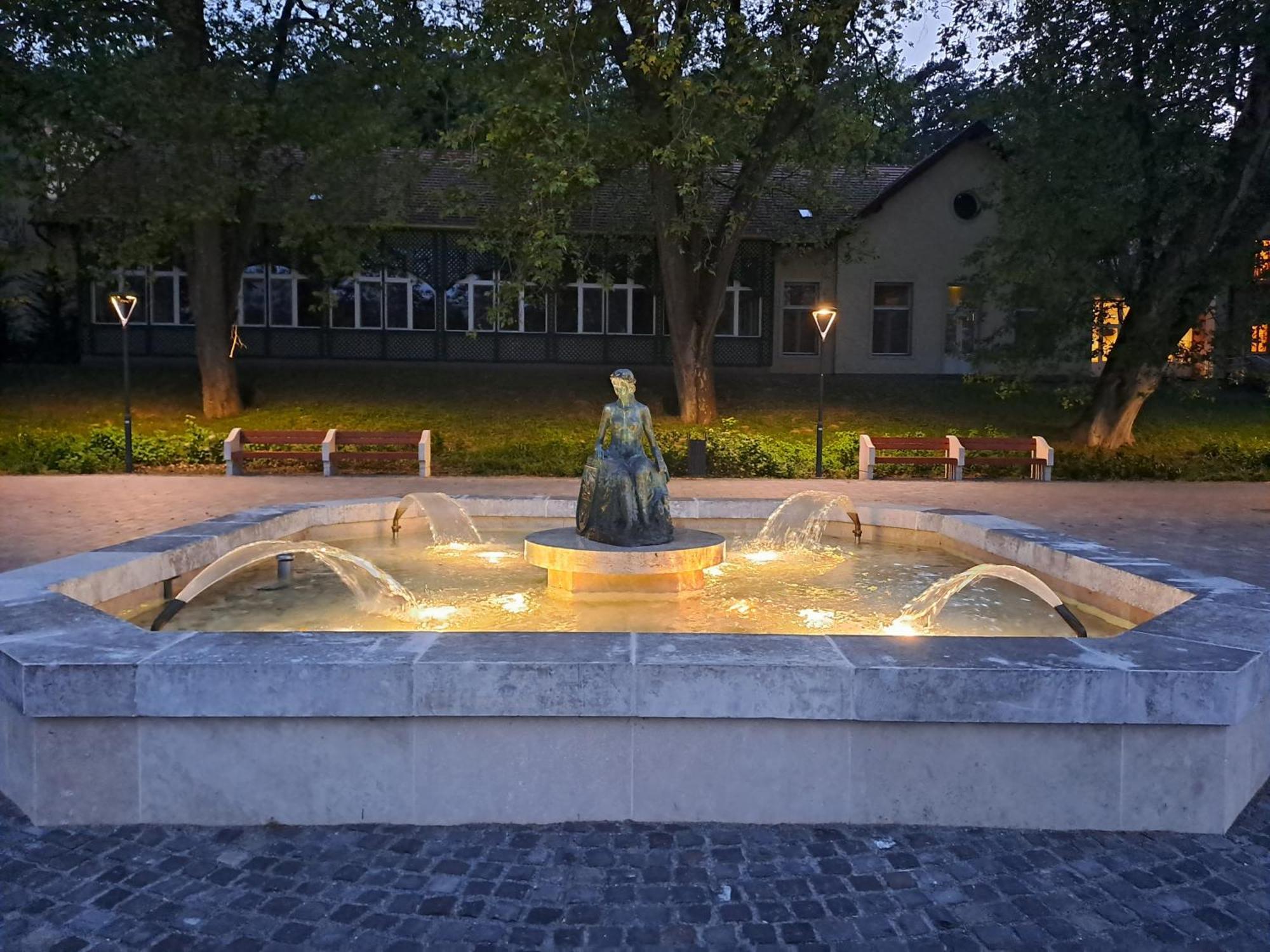 Laguna Apartmanház Hévíz Esterno foto